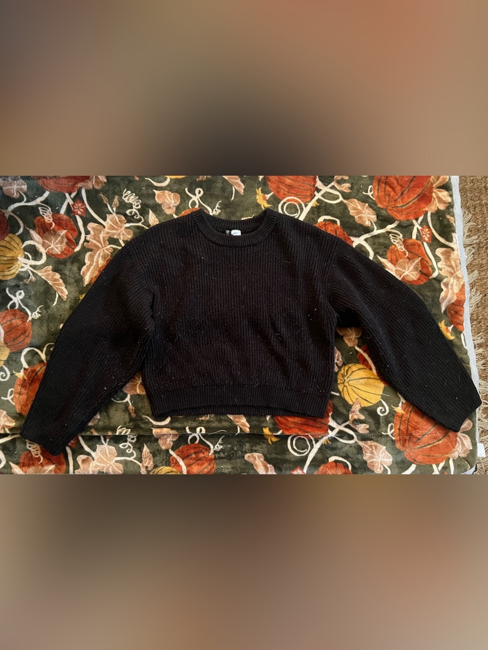 H&M Black Ribbed Crewneck Sweater